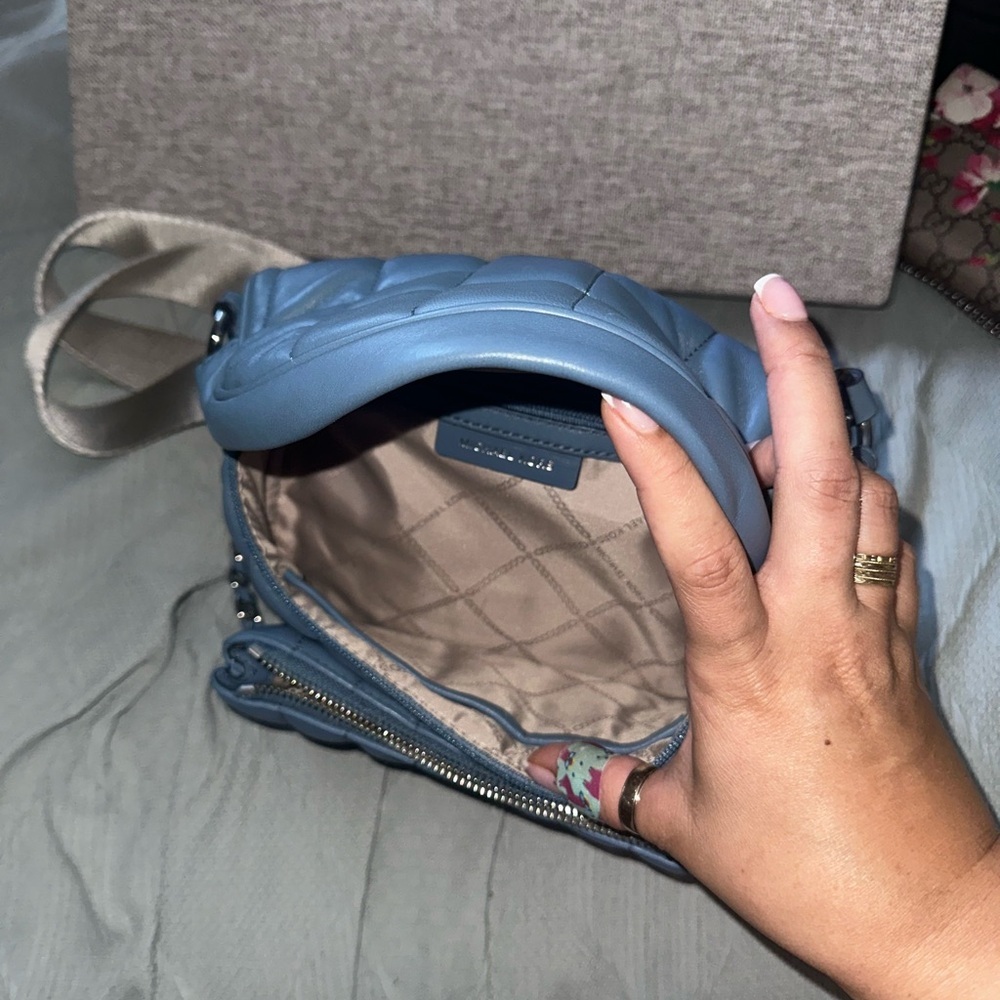 Michael Kors belt bag Bum bag MK Blue Quilted leather Bag Fanny packc crossbody - Picture 7 of 11
